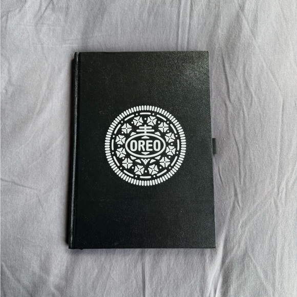 Oreo Notebook - Picture 1 of 3